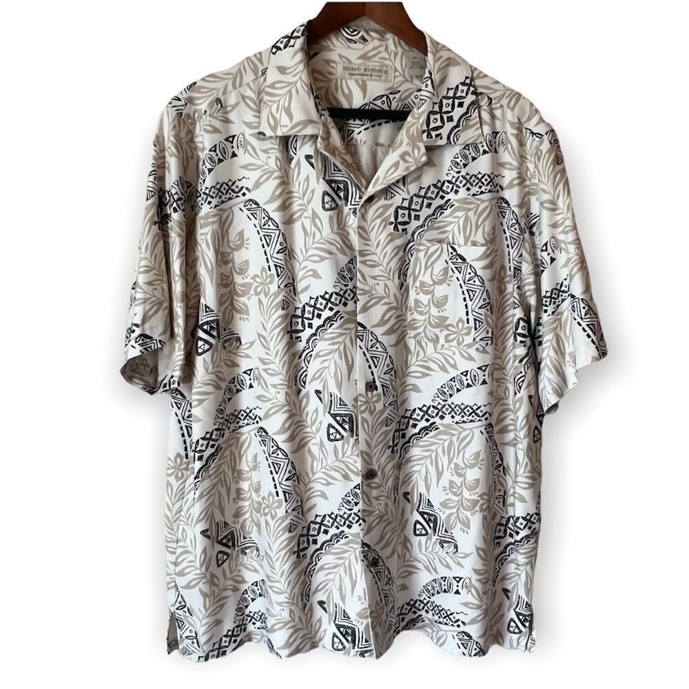 Island Republic Silk Hawaiian Short Sleeve Button Up Shirt